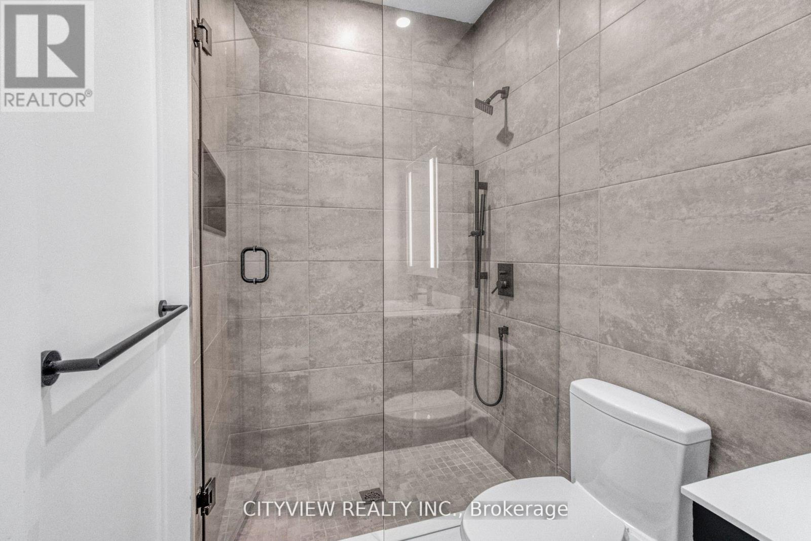 Ph10 - 500 Dupont Street, Toronto, Ontario  M6G 1Y7 - Photo 15 - C12948810