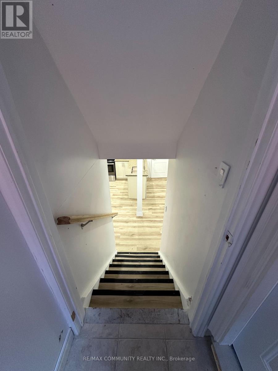 Basement - 12 Ball Crescent, Whitby, Ontario  L1P 1W6 - Photo 3 - E12948742