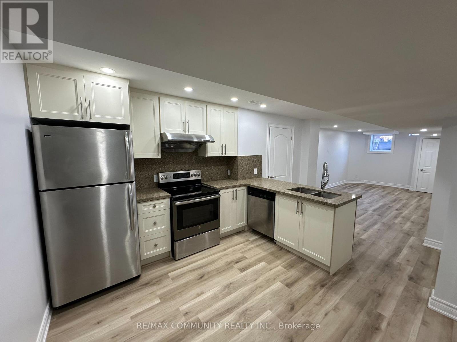 Basement - 12 Ball Crescent, Whitby, Ontario  L1P 1W6 - Photo 4 - E12948742