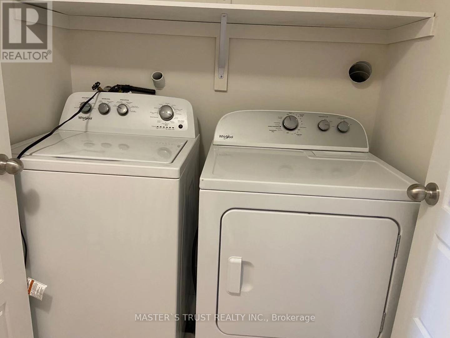 219 Vivant Street, Newmarket, Ontario  L3X 0K7 - Photo 11 - N12948776