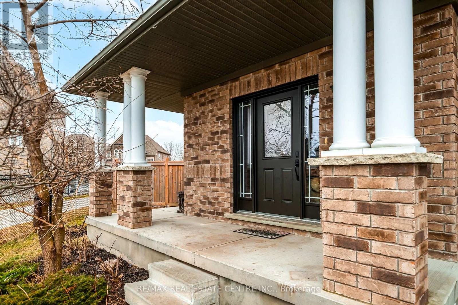 51 Burt Avenue, New Tecumseth, Ontario  L9R 0G8 - Photo 3 - N12948782