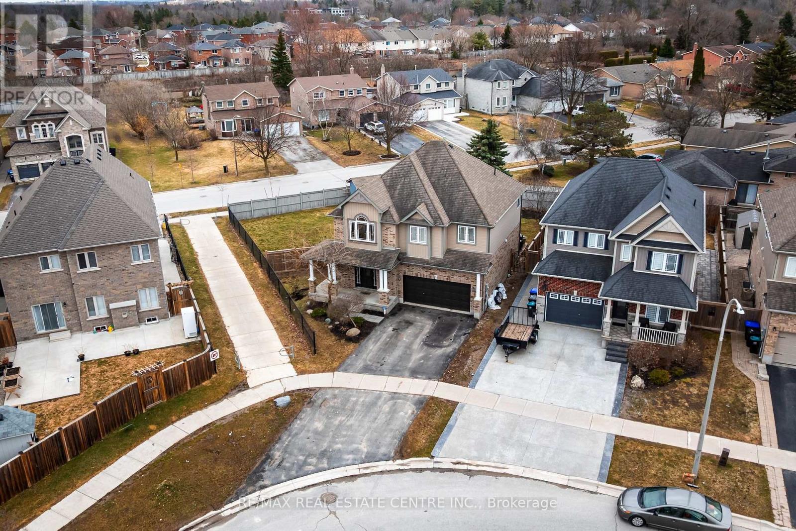 51 Burt Avenue, New Tecumseth, Ontario  L9R 0G8 - Photo 4 - N12948782