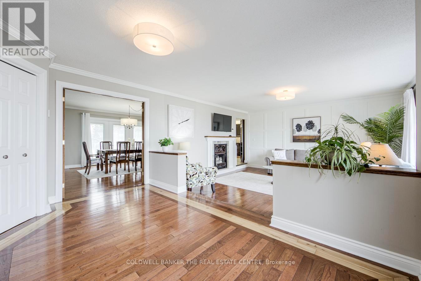 567 Lake Drive E, Georgina, Ontario  L0E 1S0 - Photo 12 - N12948784