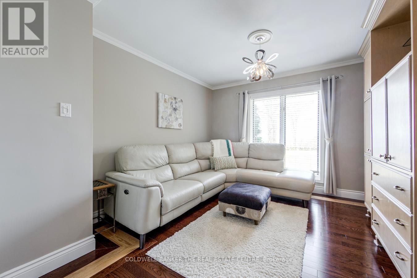 567 Lake Drive E, Georgina, Ontario  L0E 1S0 - Photo 19 - N12948784