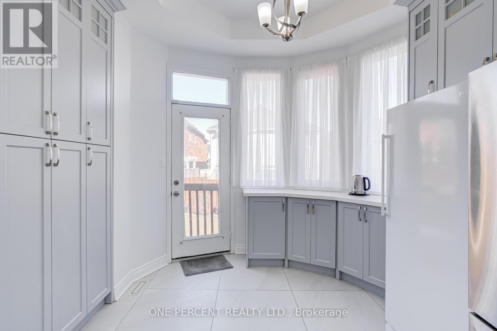 4 Copperstone Crescent, Richmond Hill, Ontario  L4S 2C4 - Photo 15 - N12948792