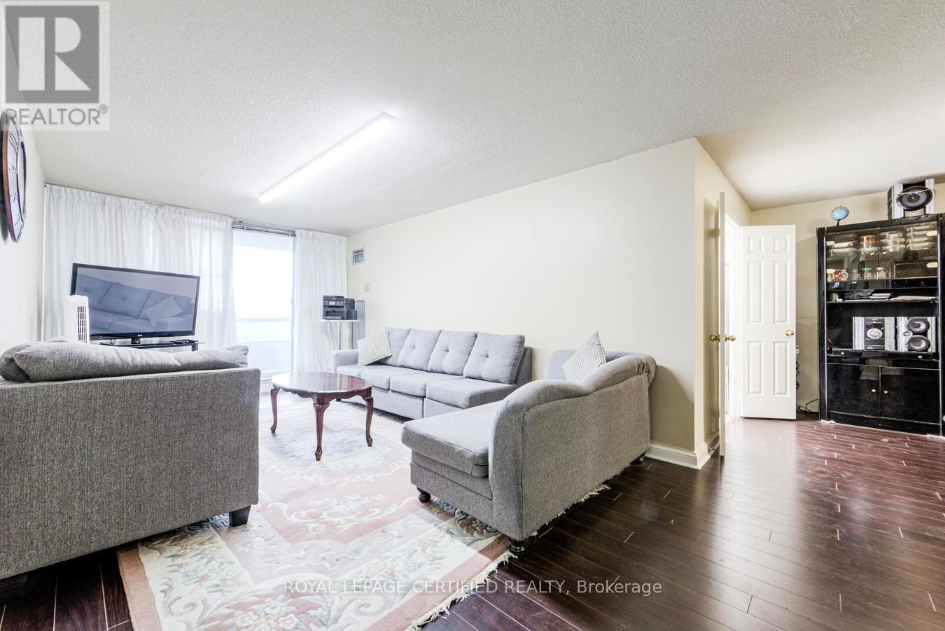 2107 - 22 Hanover Road, Brampton, Ontario  L6S 5K7 - Photo 11 - W12948802