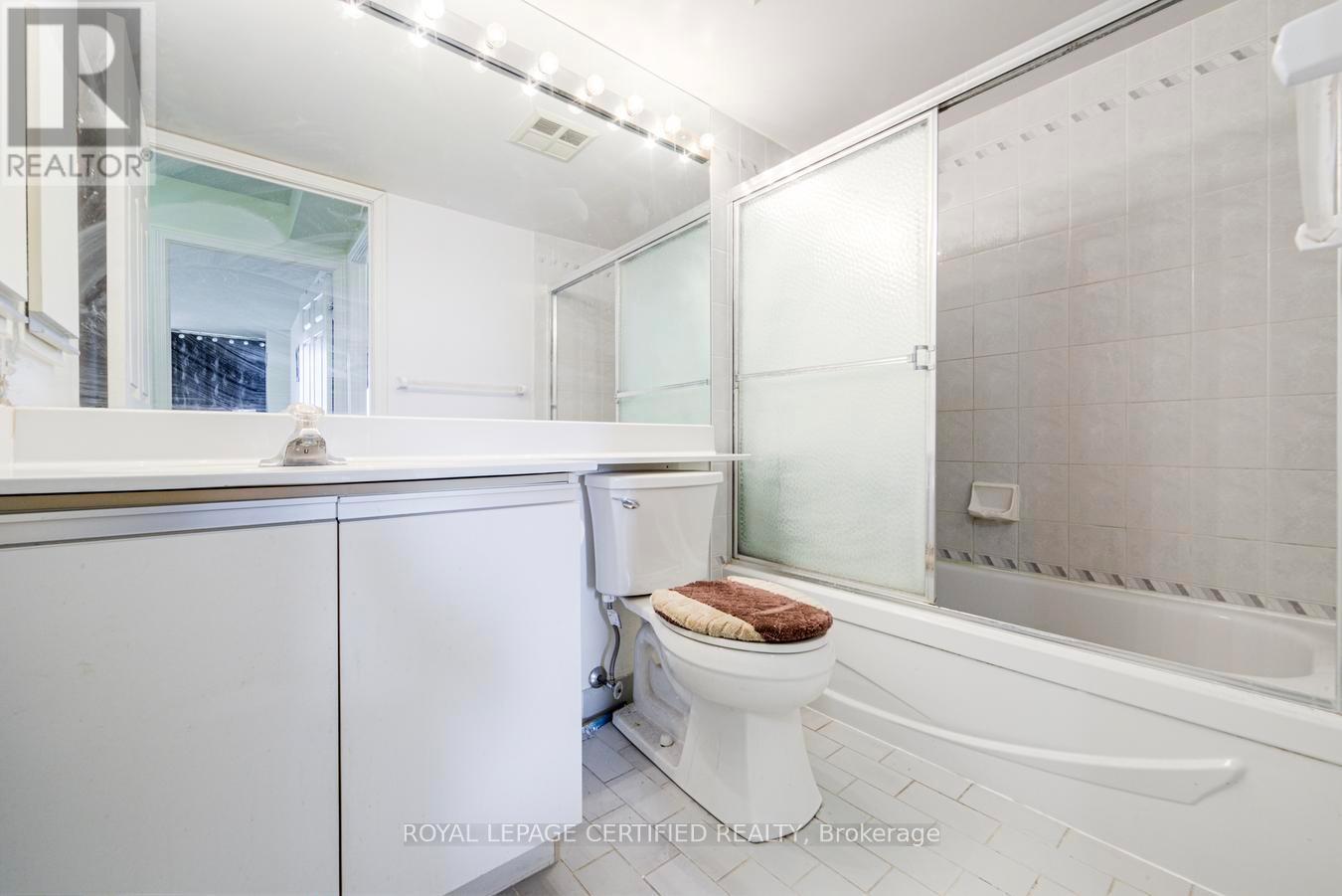 2107 - 22 Hanover Road, Brampton, Ontario  L6S 5K7 - Photo 27 - W12948802