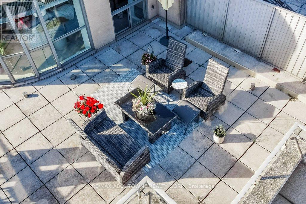 519 - 2511 Lakeshore Road W, Oakville, Ontario  L6L 6L9 - Photo 10 - W12948804