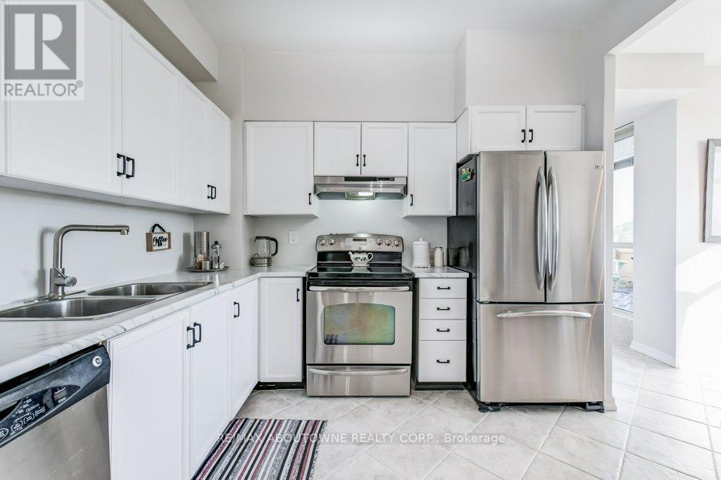 519 - 2511 Lakeshore Road W, Oakville, Ontario  L6L 6L9 - Photo 12 - W12948804