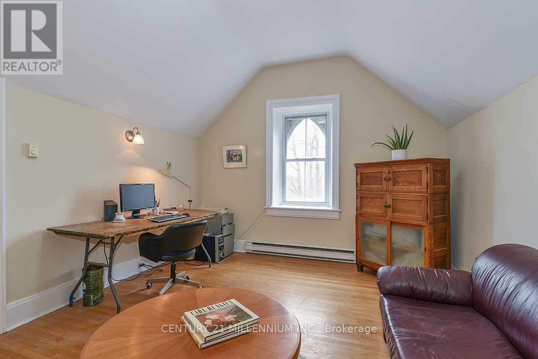 1380 Queen Street W, Caledon, Ontario  L7K 0C3 - Photo 33 - W12948806