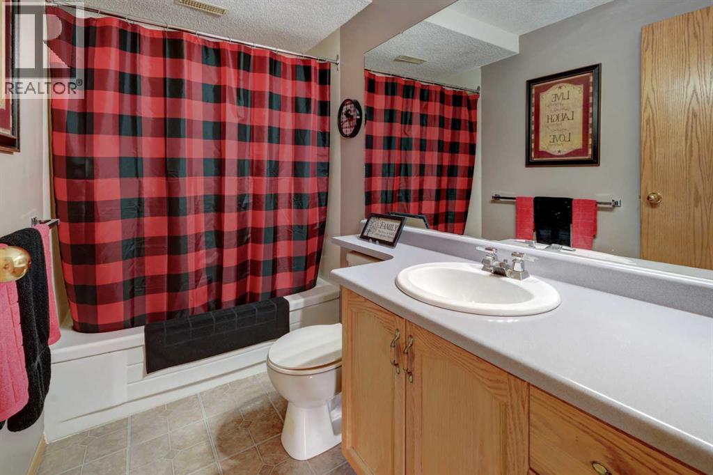 19 Everglade Drive SE, Airdrie, Alberta  T4B 2E9 - Photo 26 - A2290790