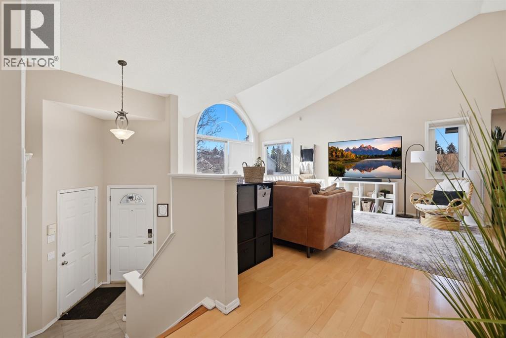 10205 Hidden Valley Drive NW, Calgary, Alberta  T3A 5B6 - Photo 4 - A2296474