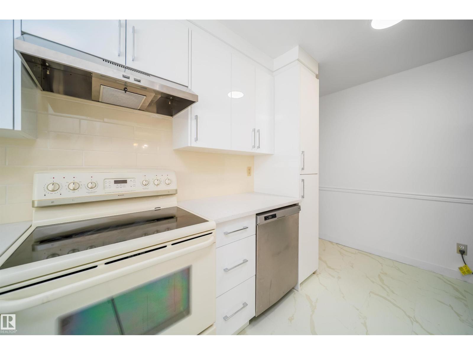 6411 149 Av Nw Nw, Edmonton, Alberta  T5A 1W1 - Photo 12 - E4479963