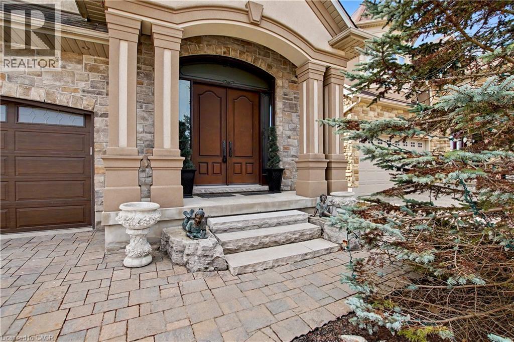 205 Paige Place, Kitchener, Ontario   - Photo 2 - 40817136