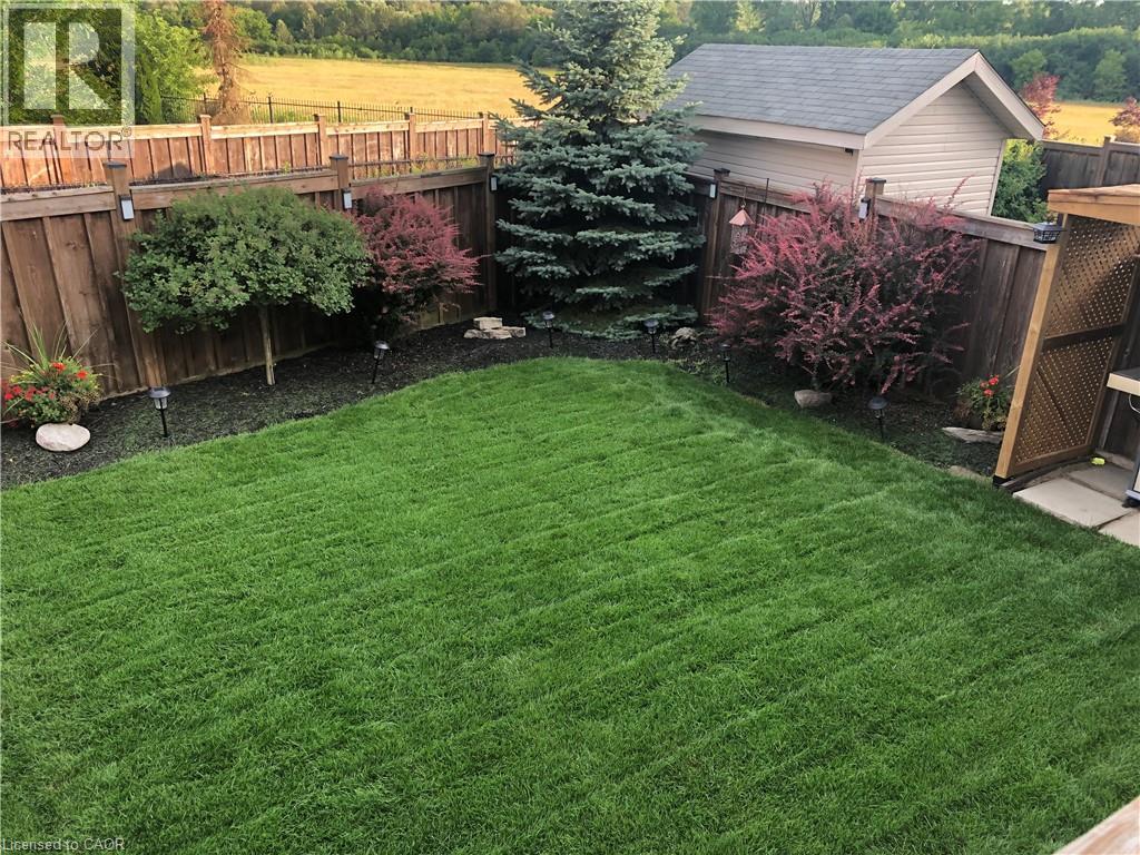 205 Paige Place, Kitchener, Ontario   - Photo 33 - 40817136