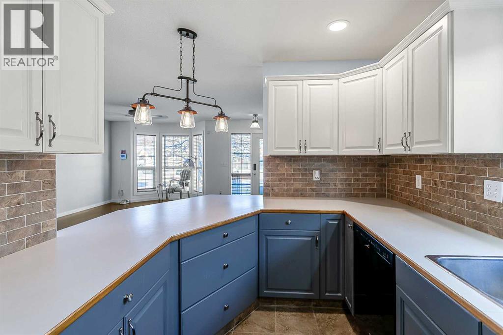 B, 303 Centre Street N, Sundre, Alberta  T0M 1X0 - Photo 12 - A2284925