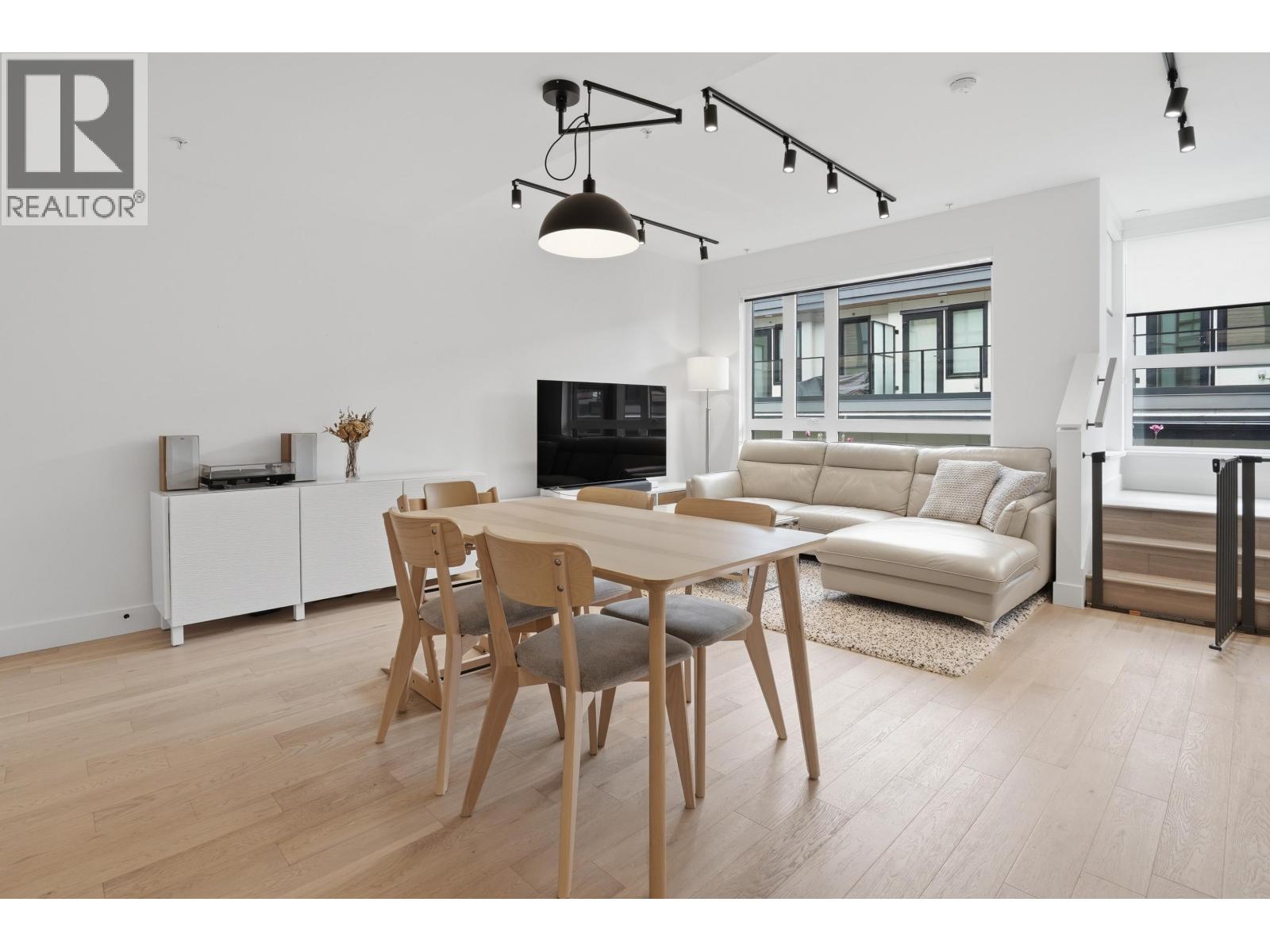 3960 Dumfries Street, Vancouver, British Columbia  V5N 0J1 - Photo 7 - R3105106