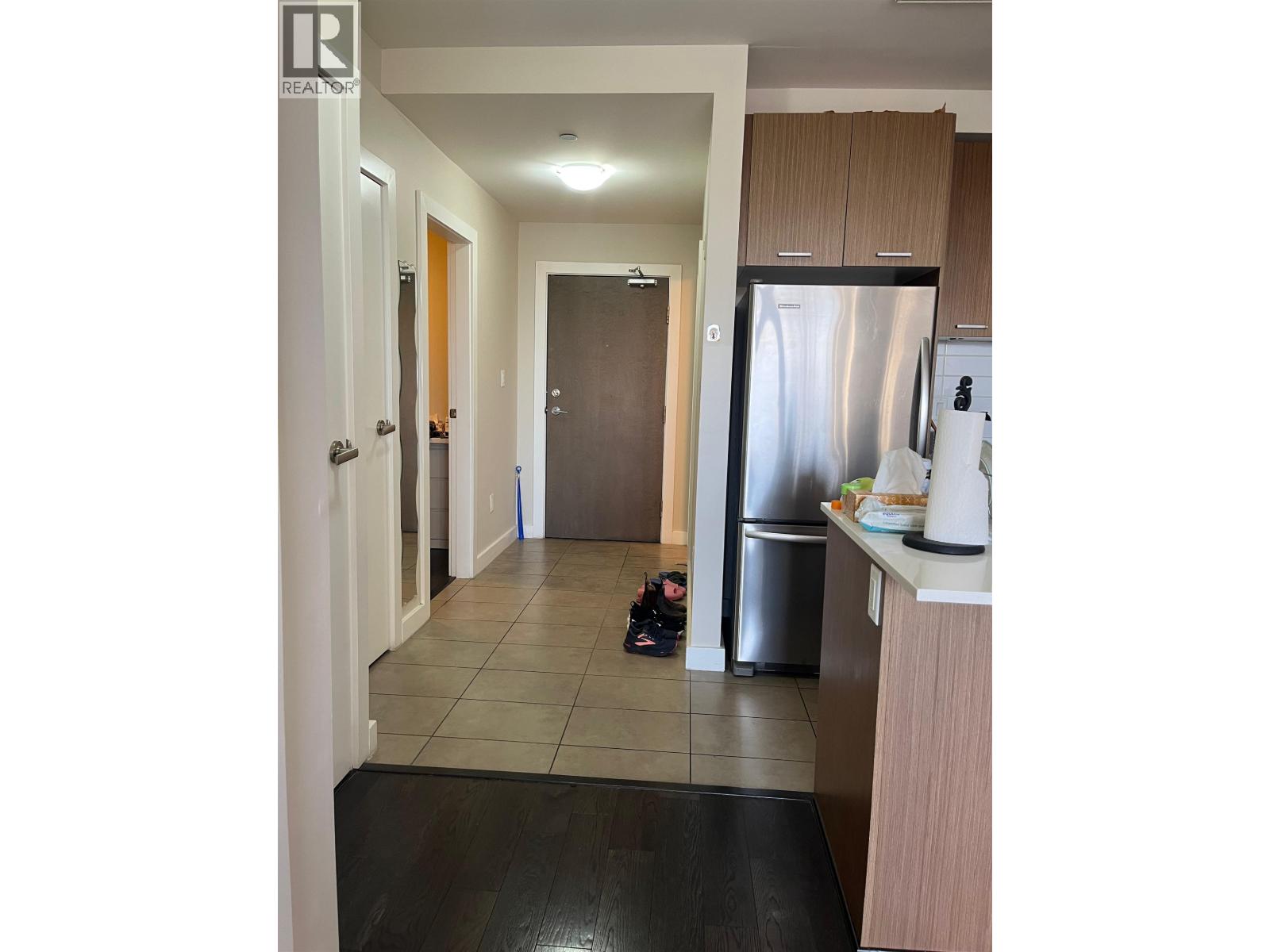 209 1182 W 16th Street, North Vancouver, British Columbia  V7P 0B3 - Photo 3 - R3098567