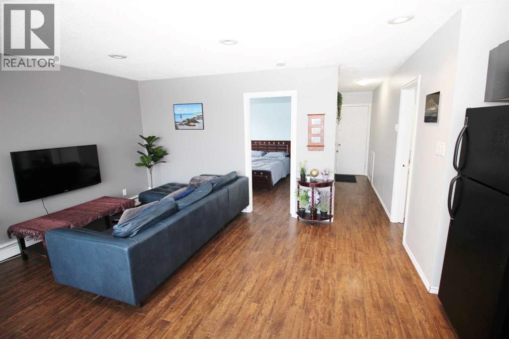 402, 1612 14 Avenue SW, Calgary, Alberta  T3C 0W5 - Photo 3 - A2277170