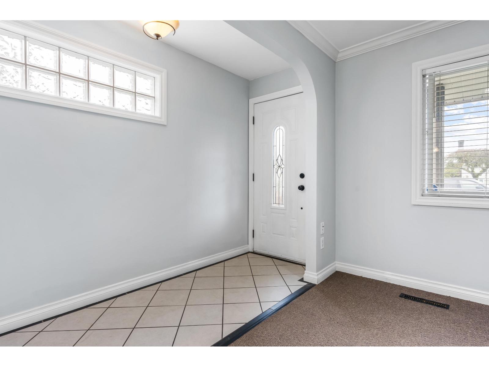 9566 Coote Street, Chilliwack Proper East, Chilliwack, British Columbia  V2P 6B3 - Photo 6 - R3101593