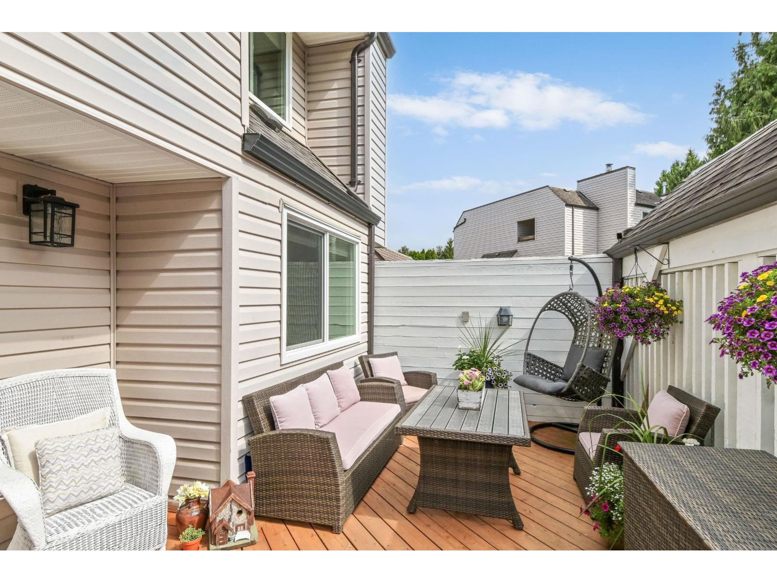 105 5074 201a Street, Langley, British Columbia  V3A 5M8 - Photo 4 - R3105221