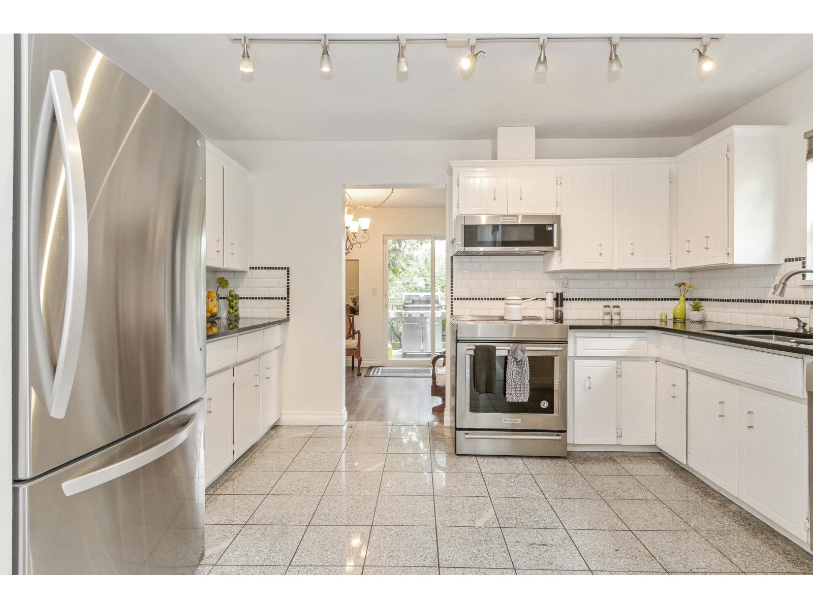 105 5074 201a Street, Langley, British Columbia  V3A 5M8 - Photo 13 - R3105221