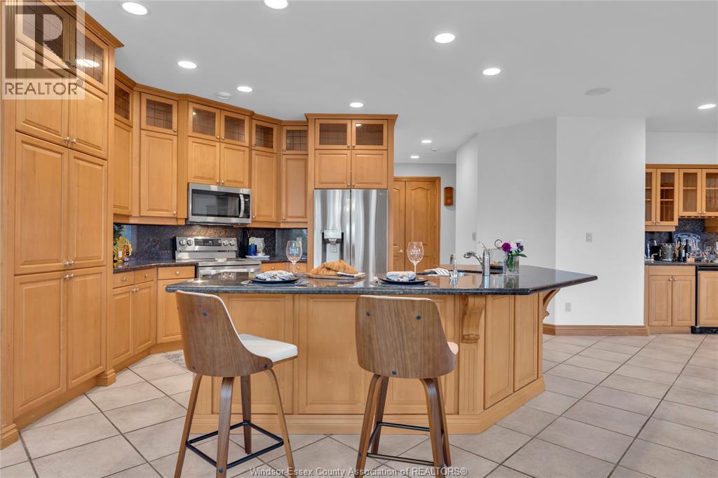 303 Shoreview Circle, Windsor, Ontario  N8P 1M7 - Photo 5 - 26006630