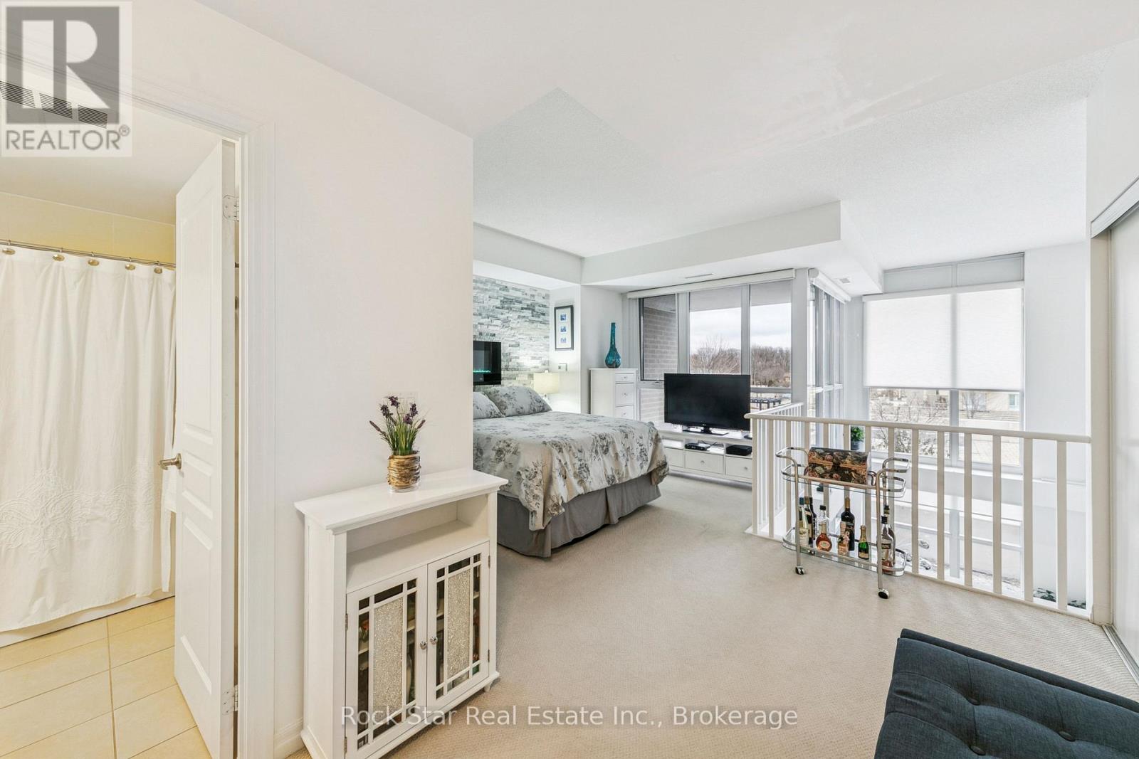 227 - 1940 Ironstone Drive, Burlington, Ontario  L7L 0E4 - Photo 21 - W12948864