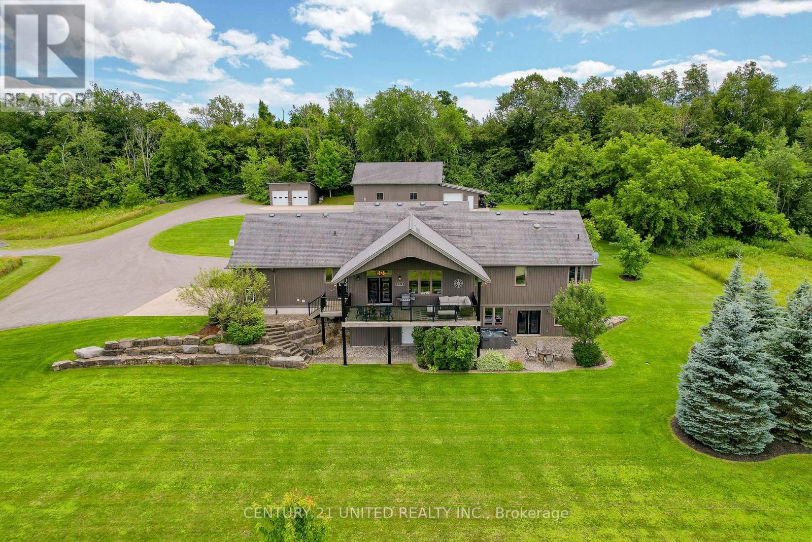 2300 Victoria Road, Prince Edward County, Ontario  K0K 1L0 - Photo 3 - X12945534