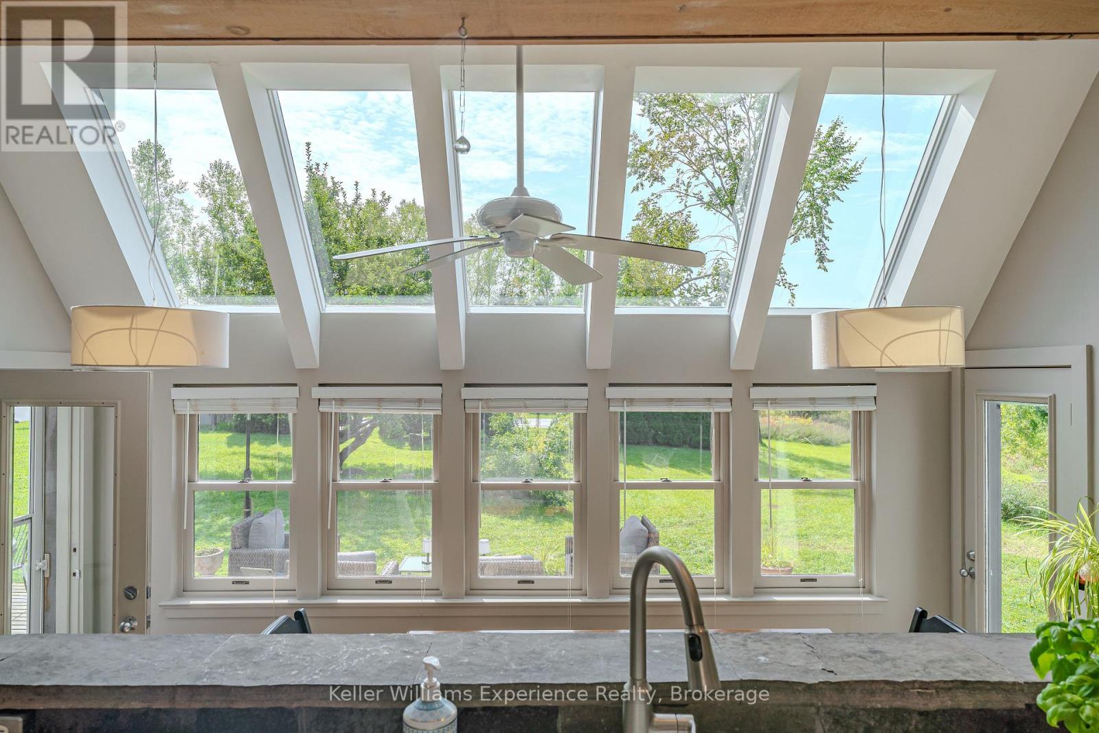 210194 Burgess Side Road, Georgian Bluffs, Ontario  N0H 1S0 - Photo 5 - X12948788