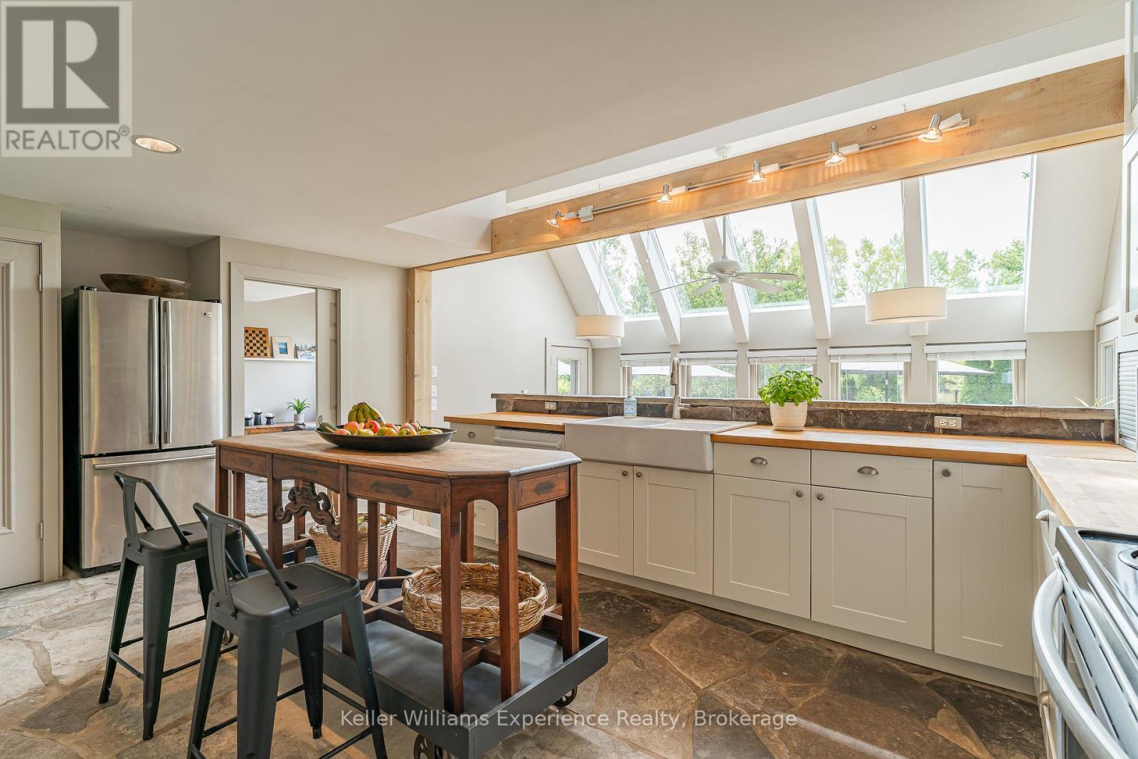 210194 Burgess Side Road, Georgian Bluffs, Ontario  N0H 1S0 - Photo 7 - X12948788