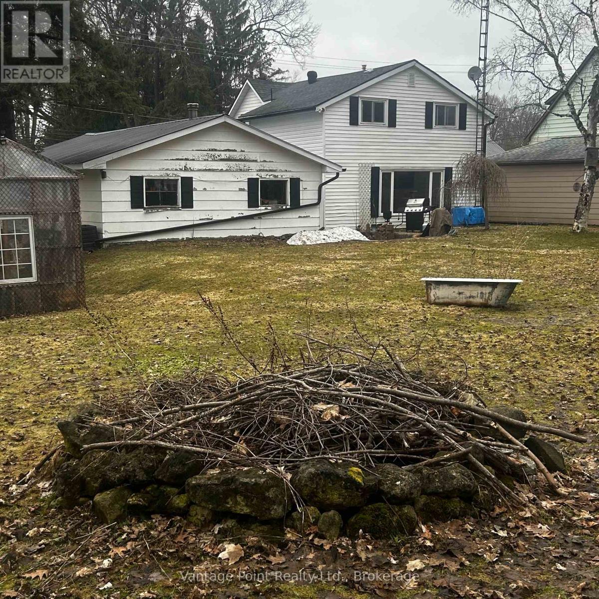 19 Margaret Street, Grey Highlands, Ontario  N0C 1E0 - Photo 2 - X12948916