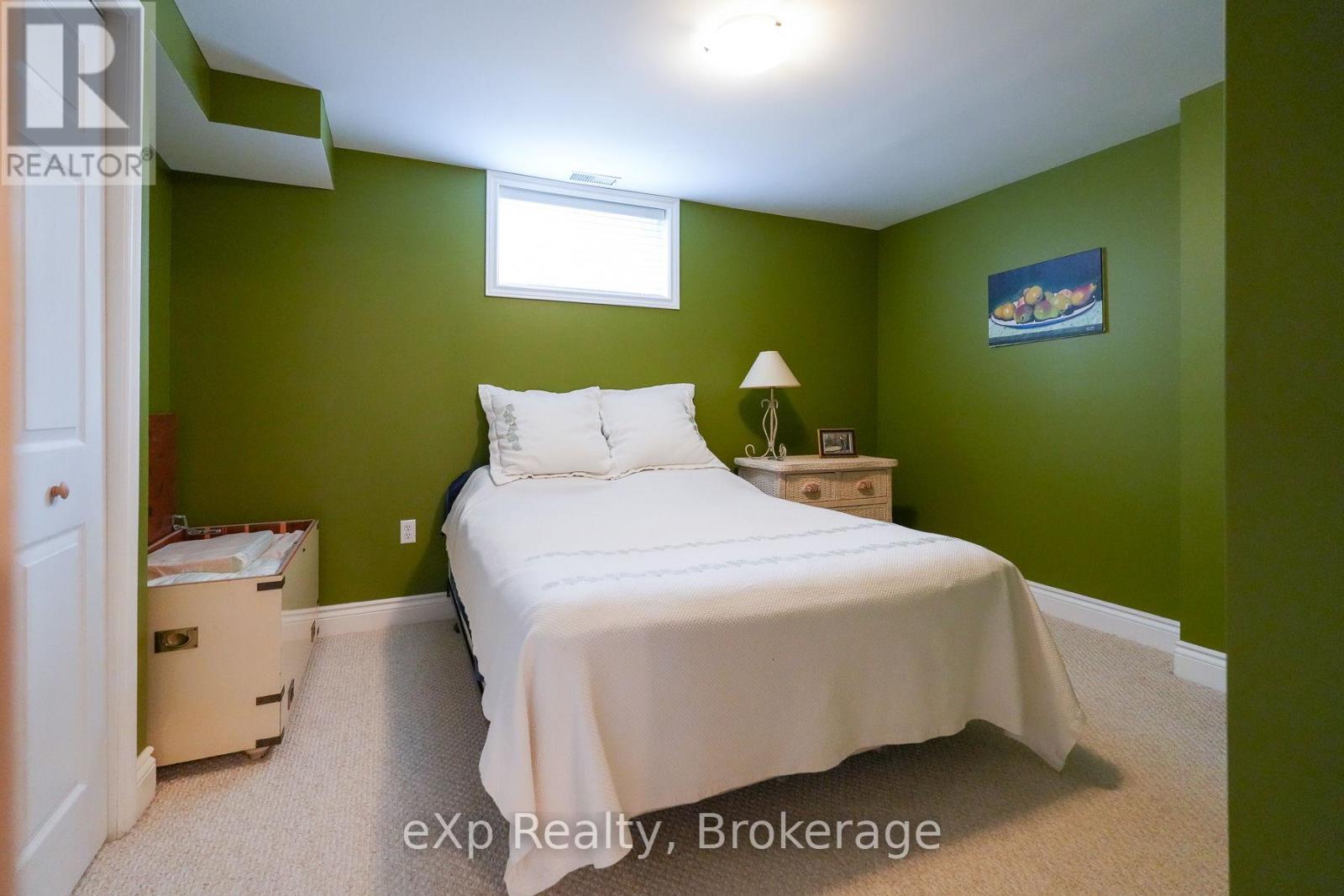 8 Sandpiper Court, Saugeen Shores, Ontario  N0H 2L0 - Photo 35 - X12948942