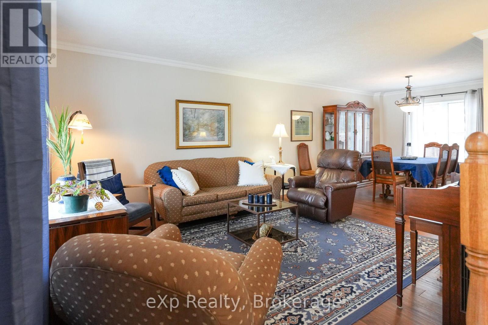 8 Sandpiper Court, Saugeen Shores, Ontario  N0H 2L0 - Photo 5 - X12948942