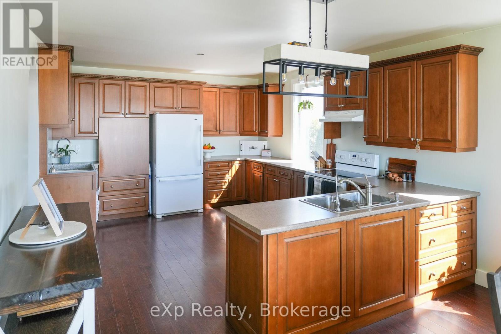 55163 Concession Road 12, Chatsworth, Ontario  N0G 1L0 - Photo 20 - X12948944