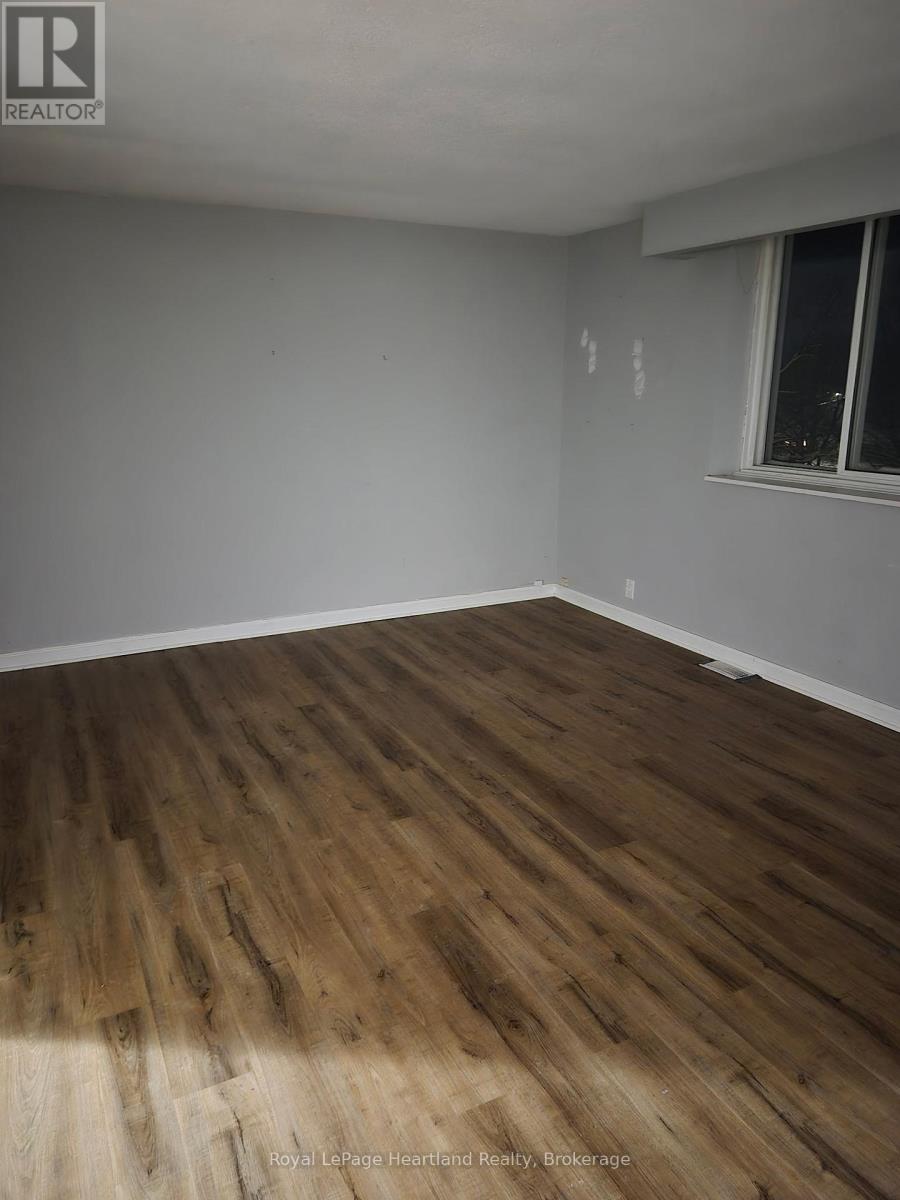 6 - 10 William Street N, Minto, Ontario  N0G 1M0 - Photo 3 - X12948986