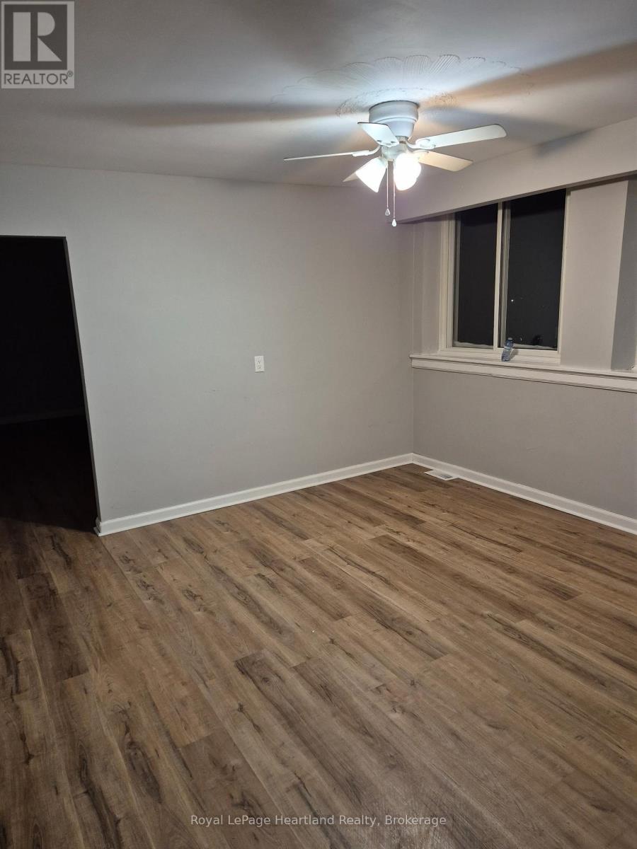 6 - 10 William Street N, Minto, Ontario  N0G 1M0 - Photo 4 - X12948986