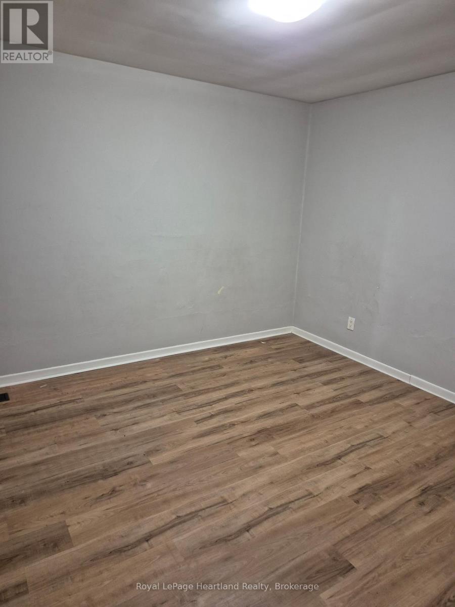 6 - 10 William Street N, Minto, Ontario  N0G 1M0 - Photo 5 - X12948986