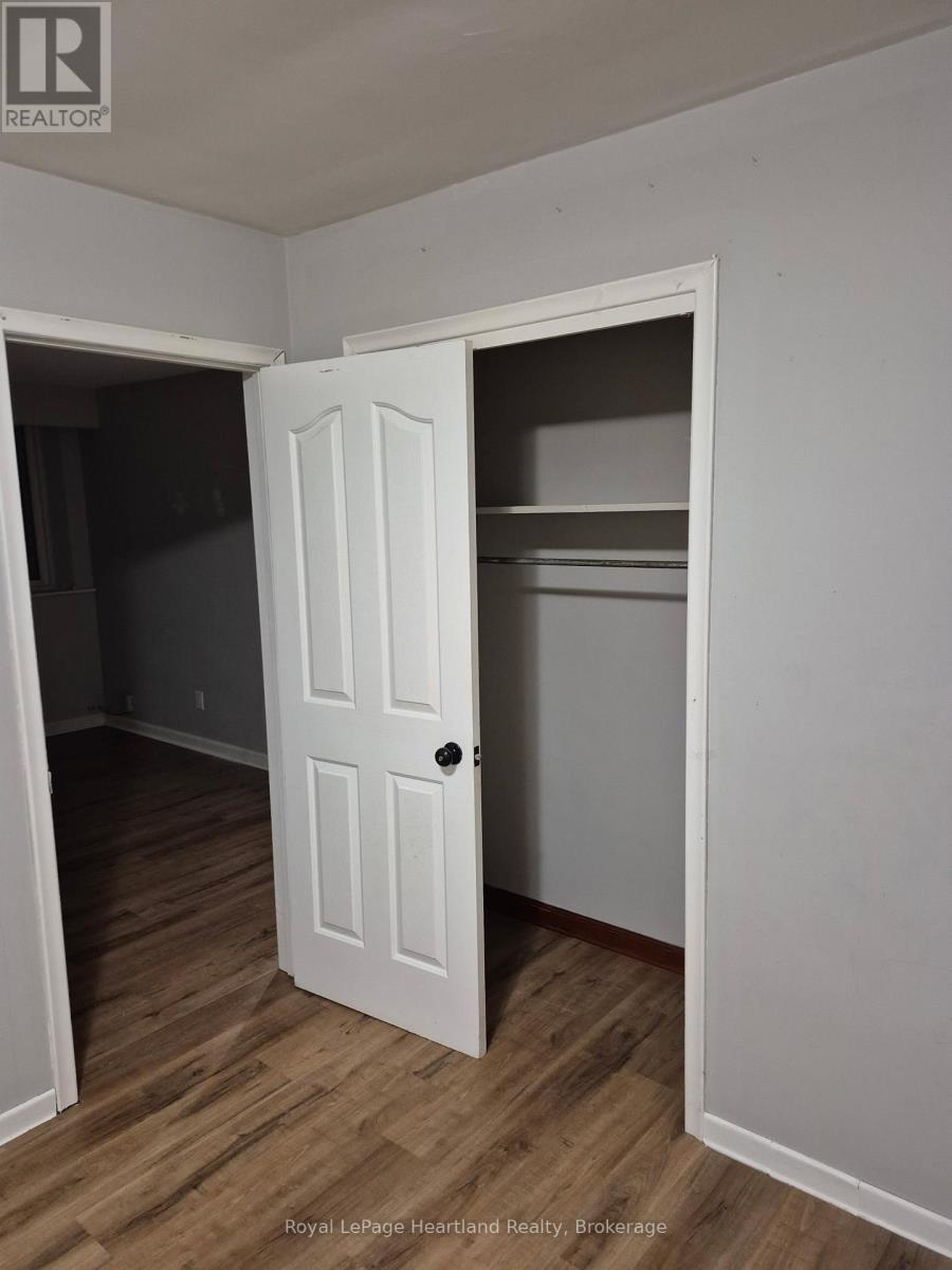 6 - 10 William Street N, Minto, Ontario  N0G 1M0 - Photo 7 - X12948986