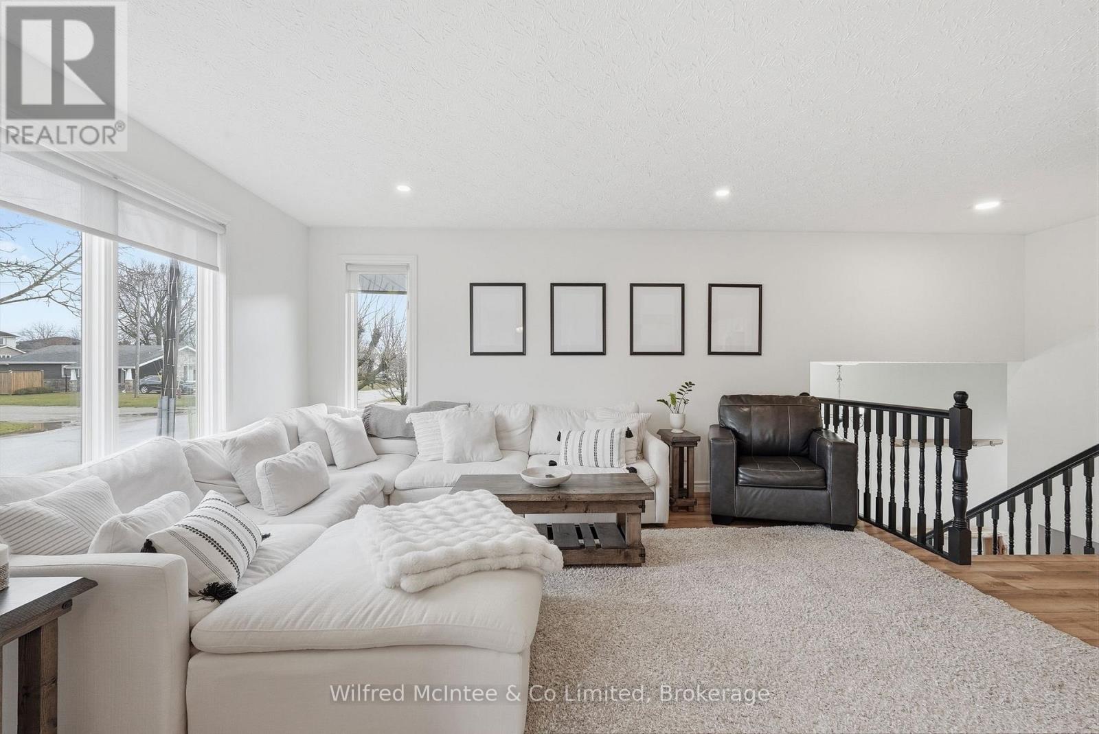 214 Hinks Street, Brockton, Ontario  N0G 2V0 - Photo 11 - X12949010