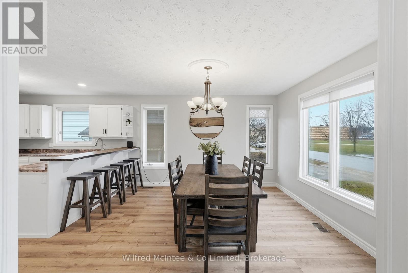 214 Hinks Street, Brockton, Ontario  N0G 2V0 - Photo 16 - X12949010