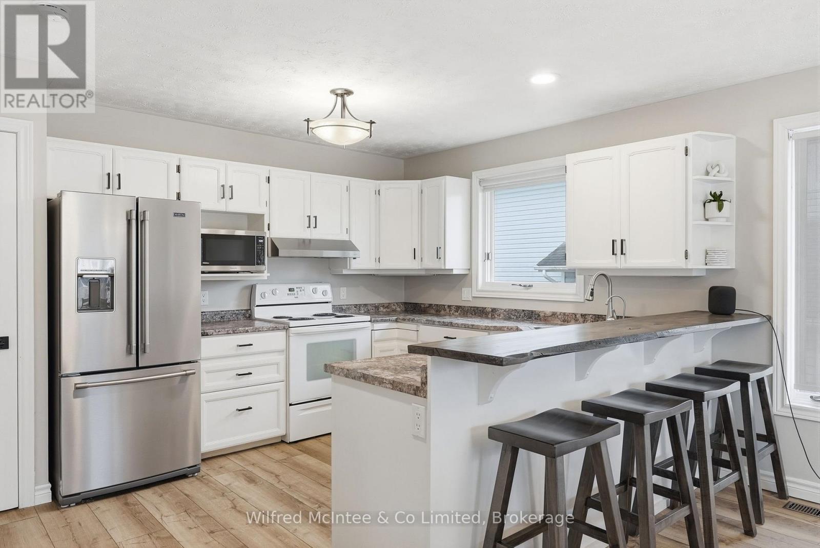 214 Hinks Street, Brockton, Ontario  N0G 2V0 - Photo 19 - X12949010