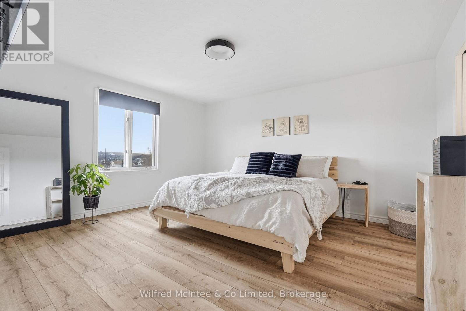 214 Hinks Street, Brockton, Ontario  N0G 2V0 - Photo 23 - X12949010