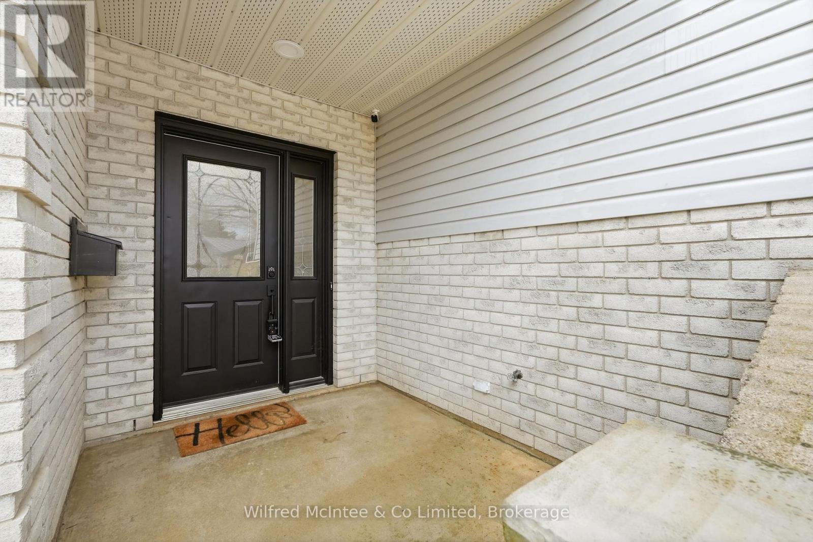 214 Hinks Street, Brockton, Ontario  N0G 2V0 - Photo 7 - X12949010