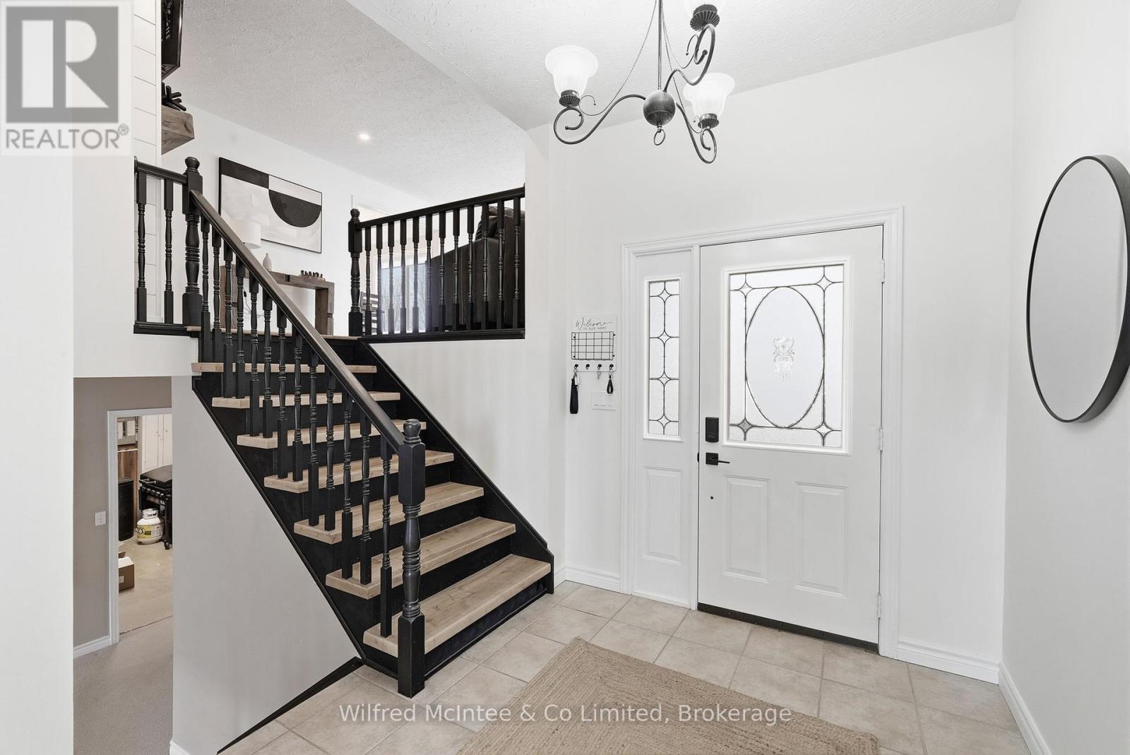 214 Hinks Street, Brockton, Ontario  N0G 2V0 - Photo 8 - X12949010