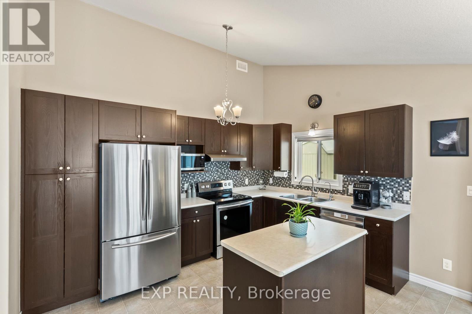 31 Kyle Court, Quinte West, Ontario  K0K 2C0 - Photo 6 - X12948800