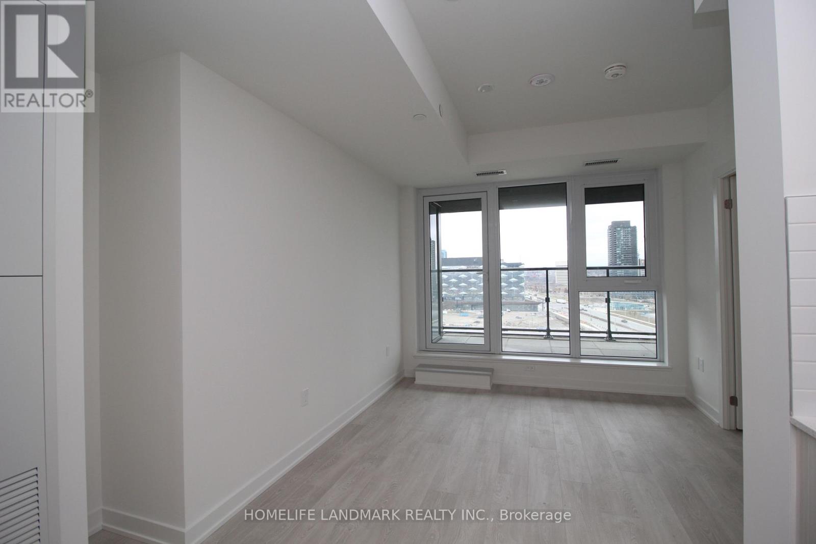 1108 - 5 Quarrington Lane, Toronto, Ontario  M3C 0S5 - Photo 5 - C12942396