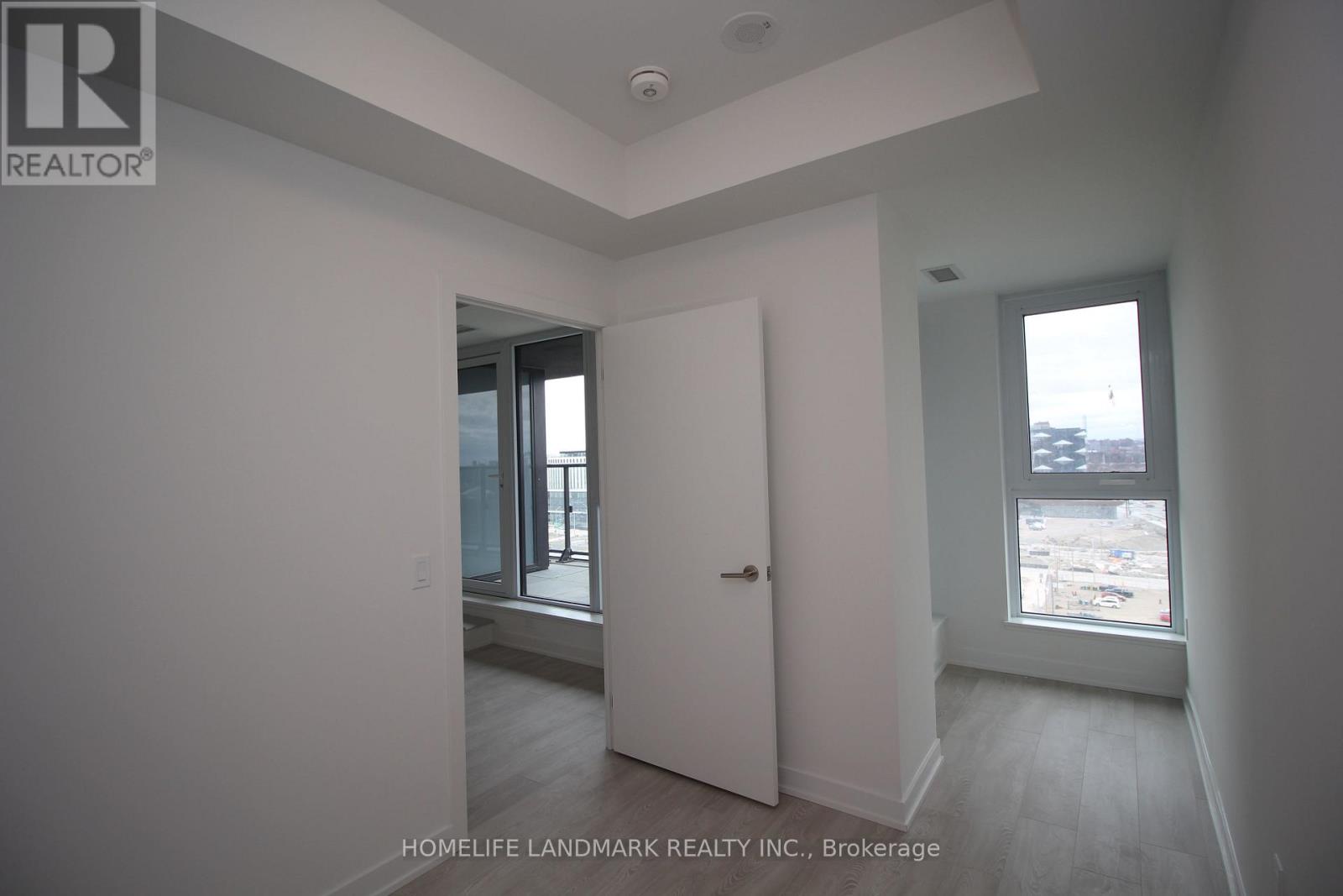 1108 - 5 Quarrington Lane, Toronto, Ontario  M3C 0S5 - Photo 8 - C12942396