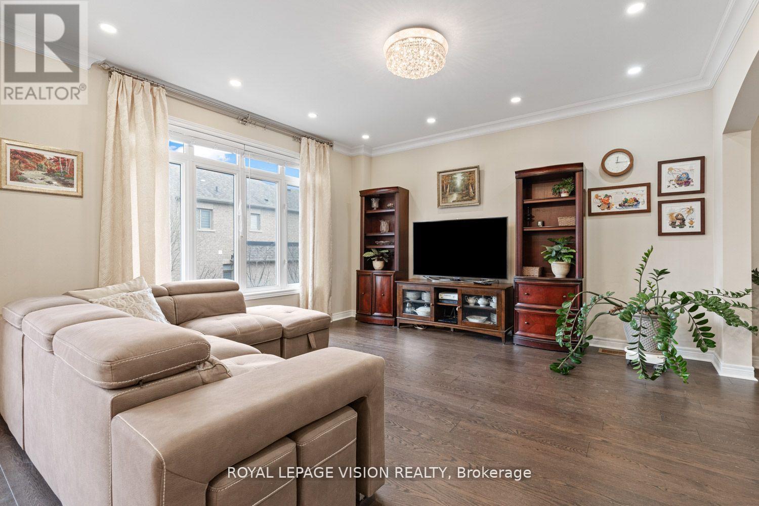 41 Treetops Boulevard, New Tecumseth, Ontario  L9R 0M1 - Photo 17 - N12945782