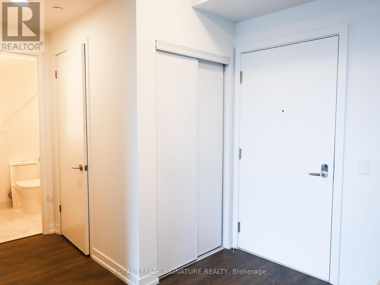 319 - 251 Masonary Way, Mississauga, Ontario  L5H 0B3 - Photo 3 - W12938132